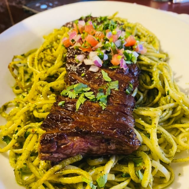 Fettuccine Pesto Steak.